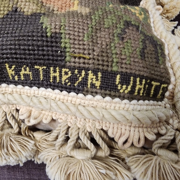 Wool Needlepoint Kathryn White Design Hydrangea Tasseled Pillows 2 Piece.  C0938 - Picture 4 of 10